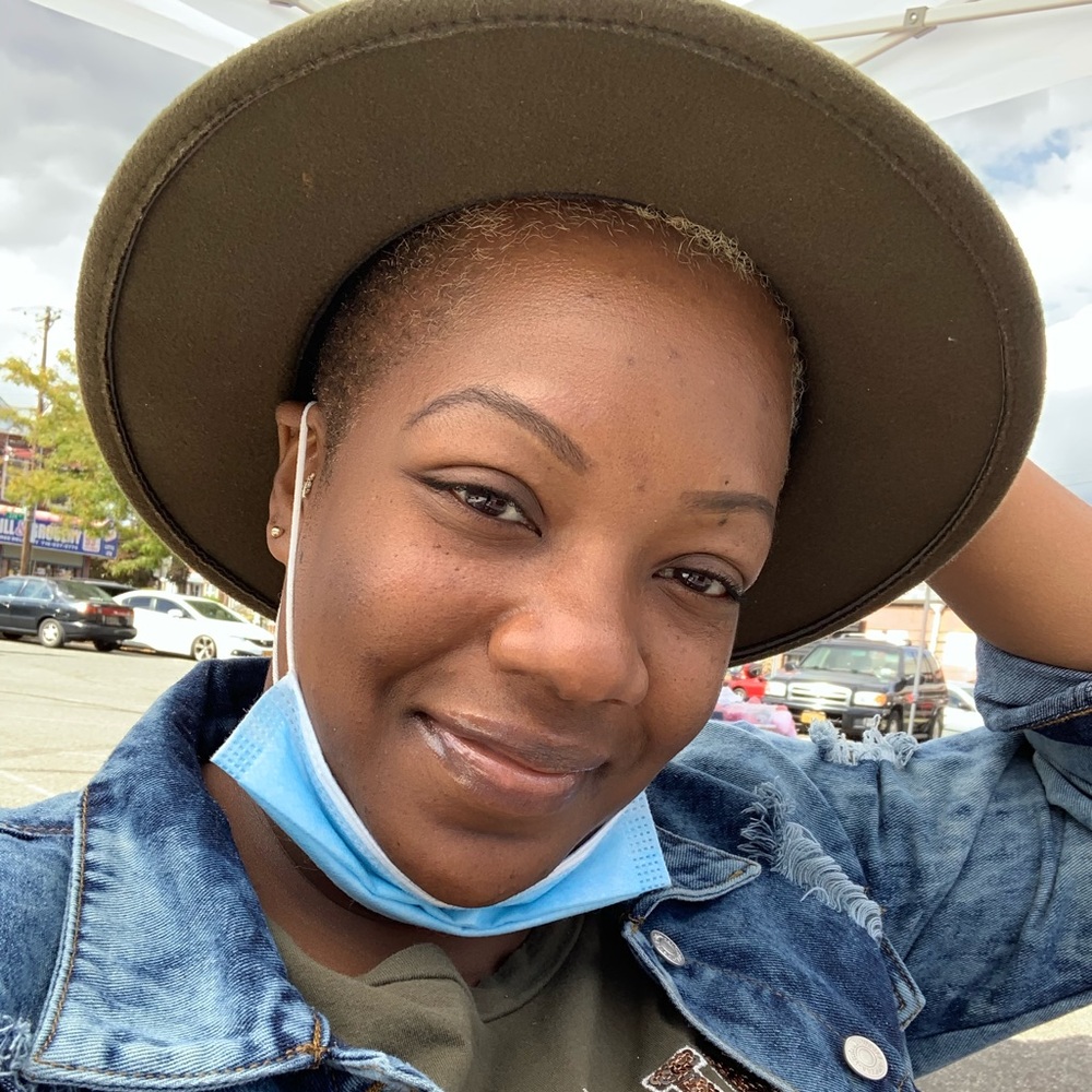 Meet your Posher, Racquel